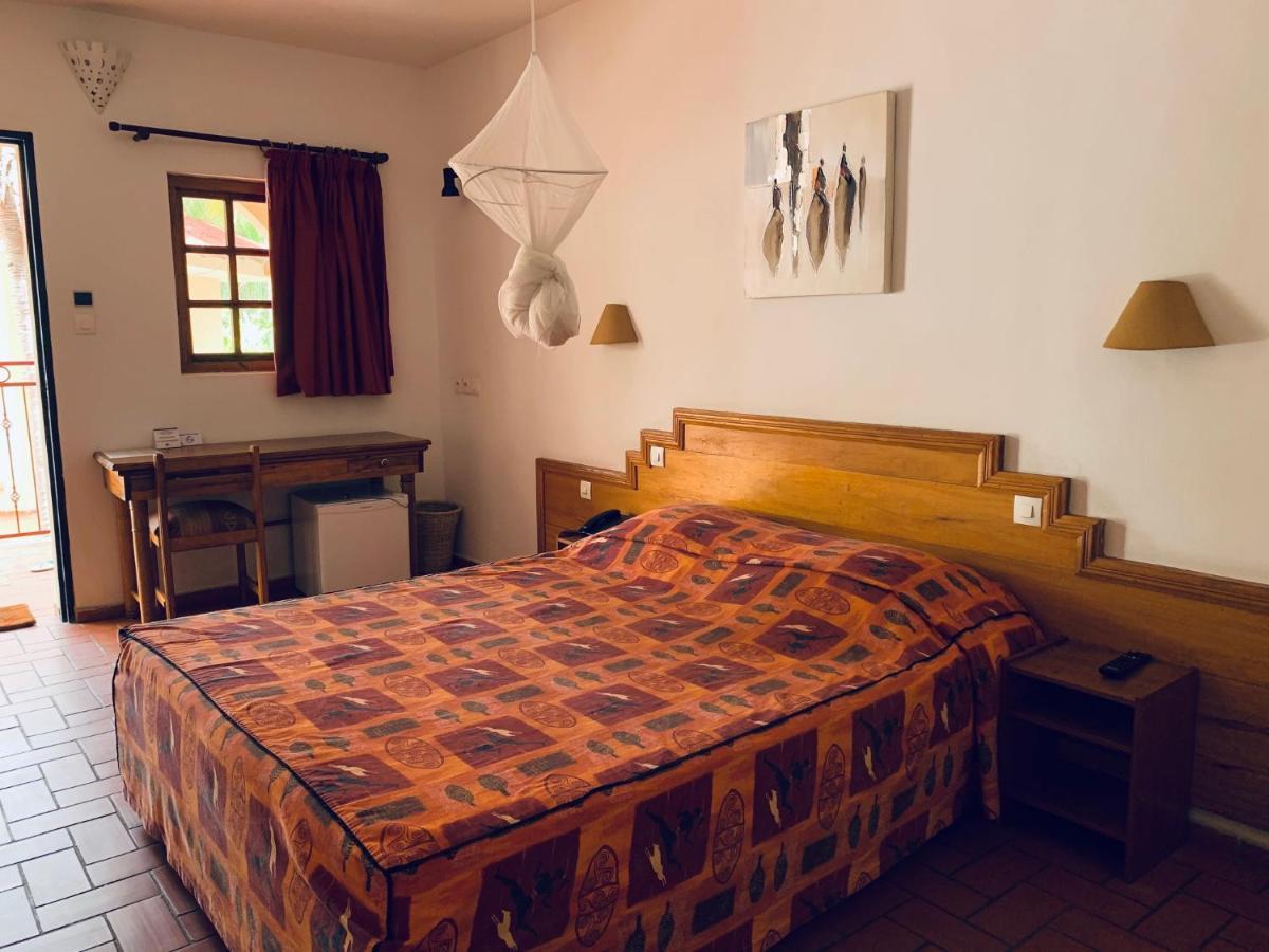 Les Jardins Du Flamboyant Hotel Ziguinchor Exterior photo