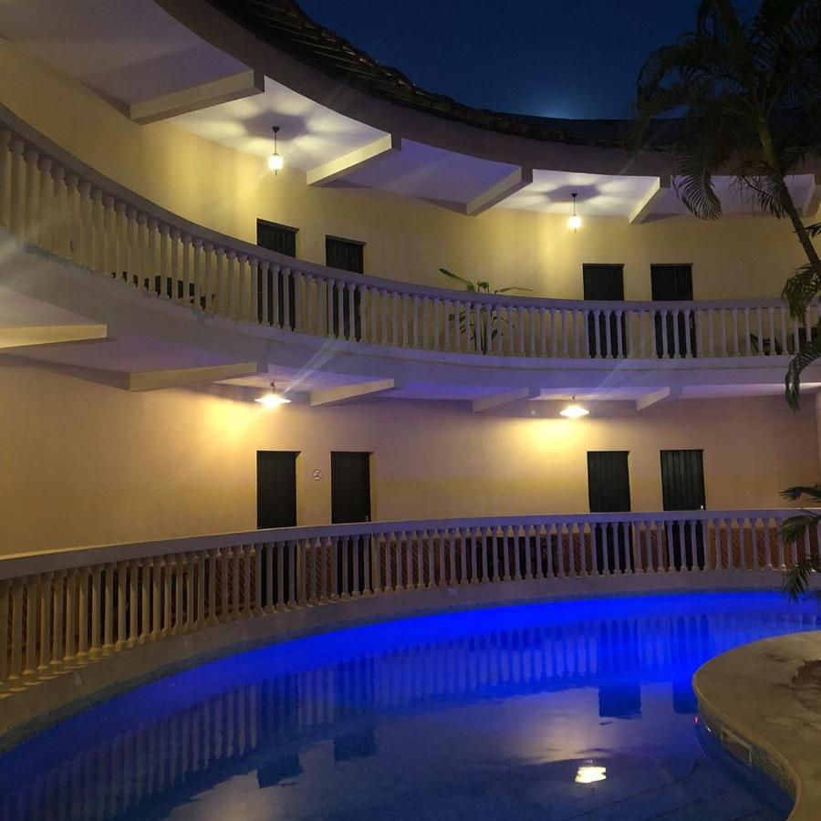 Les Jardins Du Flamboyant Hotel Ziguinchor Exterior photo