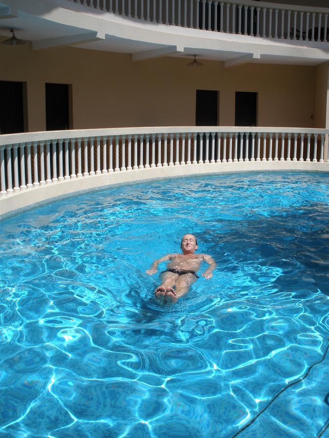 Les Jardins Du Flamboyant Hotel Ziguinchor Exterior photo